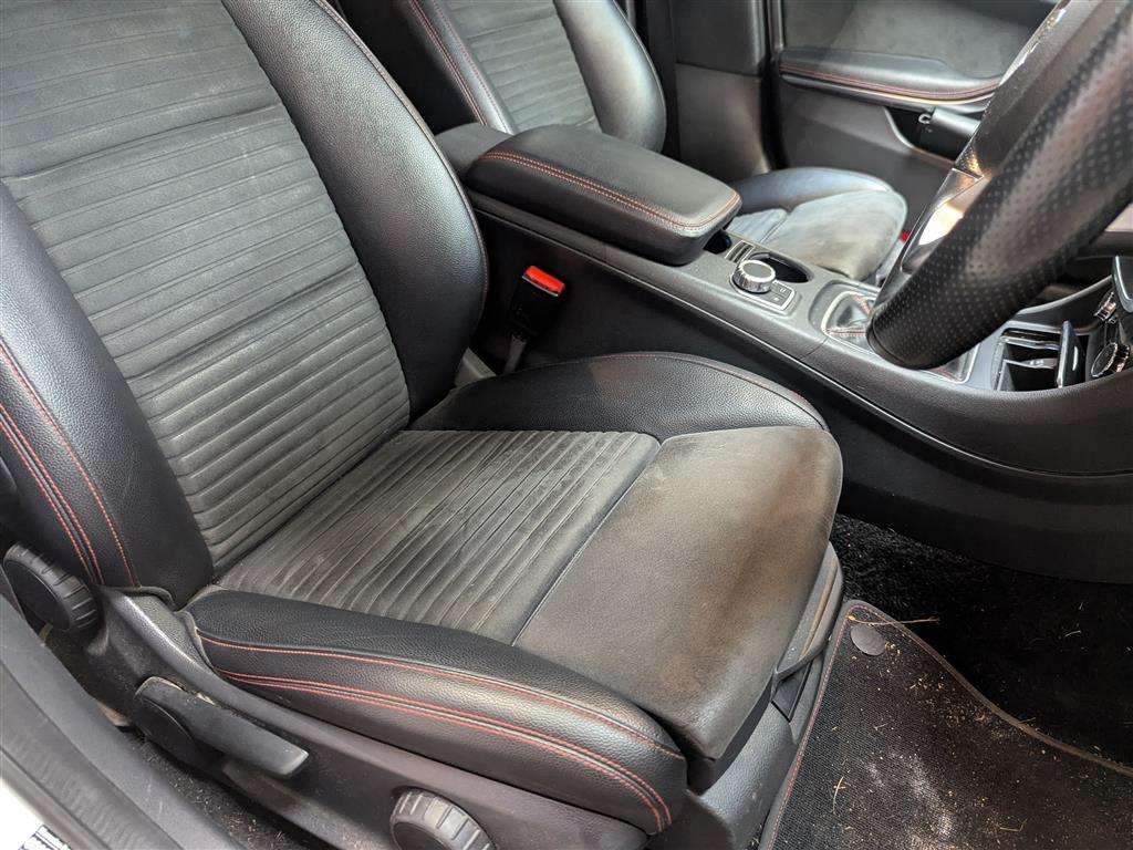 <p>2016 MERCEDES-BENZ A 200 D AMG LINE PREMIUM</p>