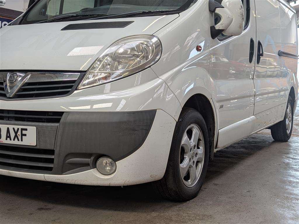 <p>2013 VAUXHALL VIVARO 2900 SPORTIVE CDTI</p>