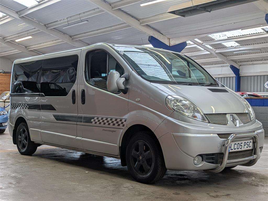 <p>2013 RENAULT TRAFIC LL29 SPORT DCI</p>