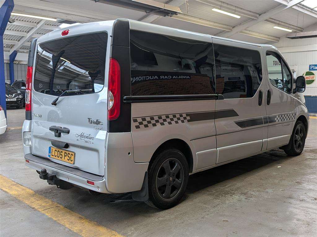 <p>2013 RENAULT TRAFIC LL29 SPORT DCI</p>