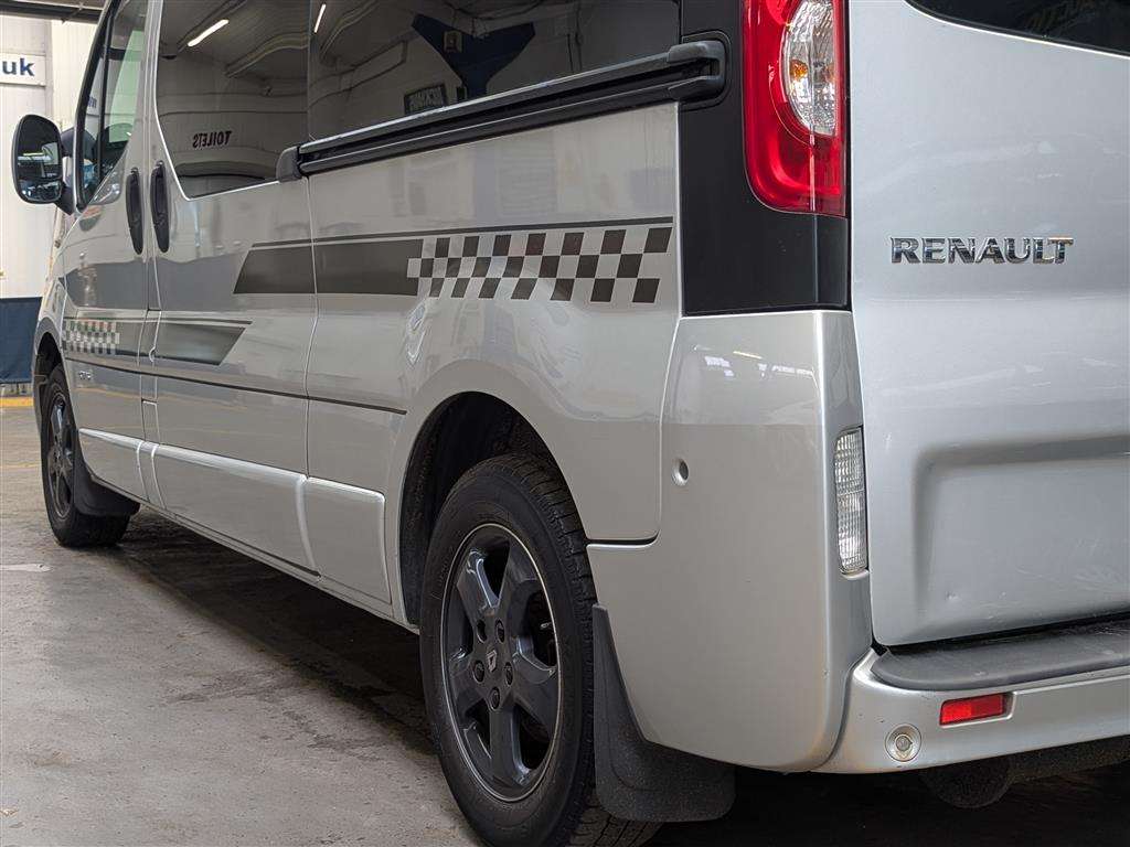 <p>2013 RENAULT TRAFIC LL29 SPORT DCI</p>