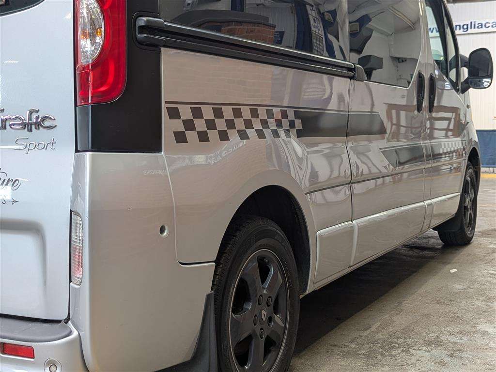 <p>2013 RENAULT TRAFIC LL29 SPORT DCI</p>