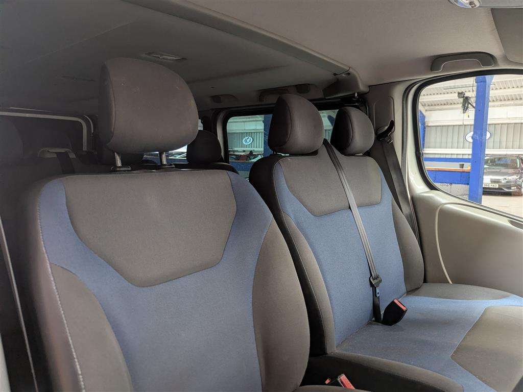 <p>2013 RENAULT TRAFIC LL29 SPORT DCI</p>