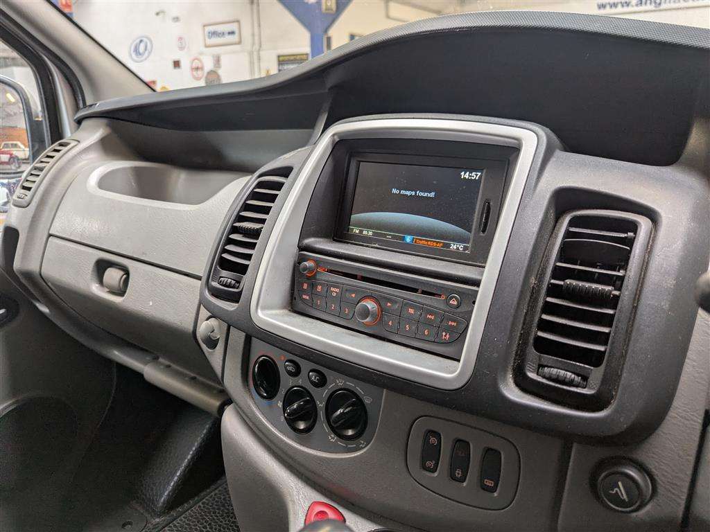 <p>2013 RENAULT TRAFIC LL29 SPORT DCI</p>