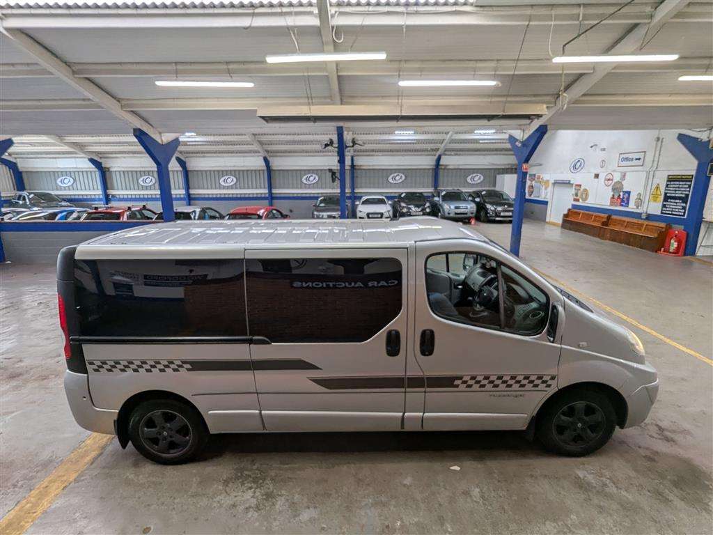 <p>2013 RENAULT TRAFIC LL29 SPORT DCI</p>