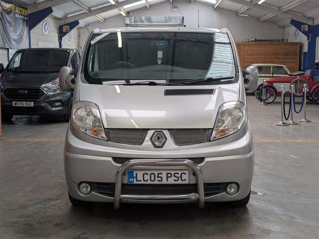 <p>2013 RENAULT TRAFIC LL29 SPORT DCI</p>