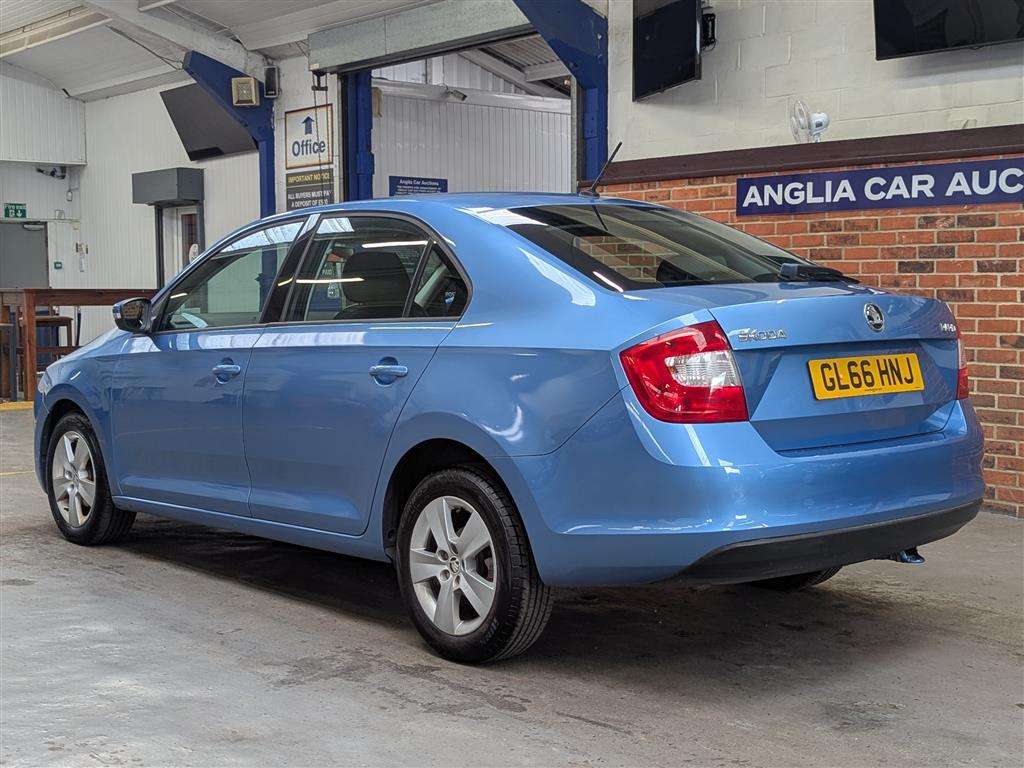 <p>2016 SKODA RAPID SE TDI</p>
