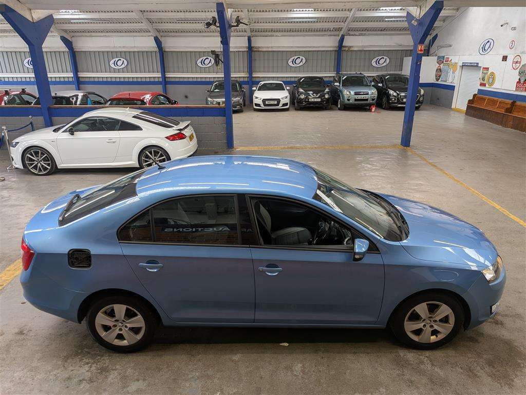 <p>2016 SKODA RAPID SE TDI</p>