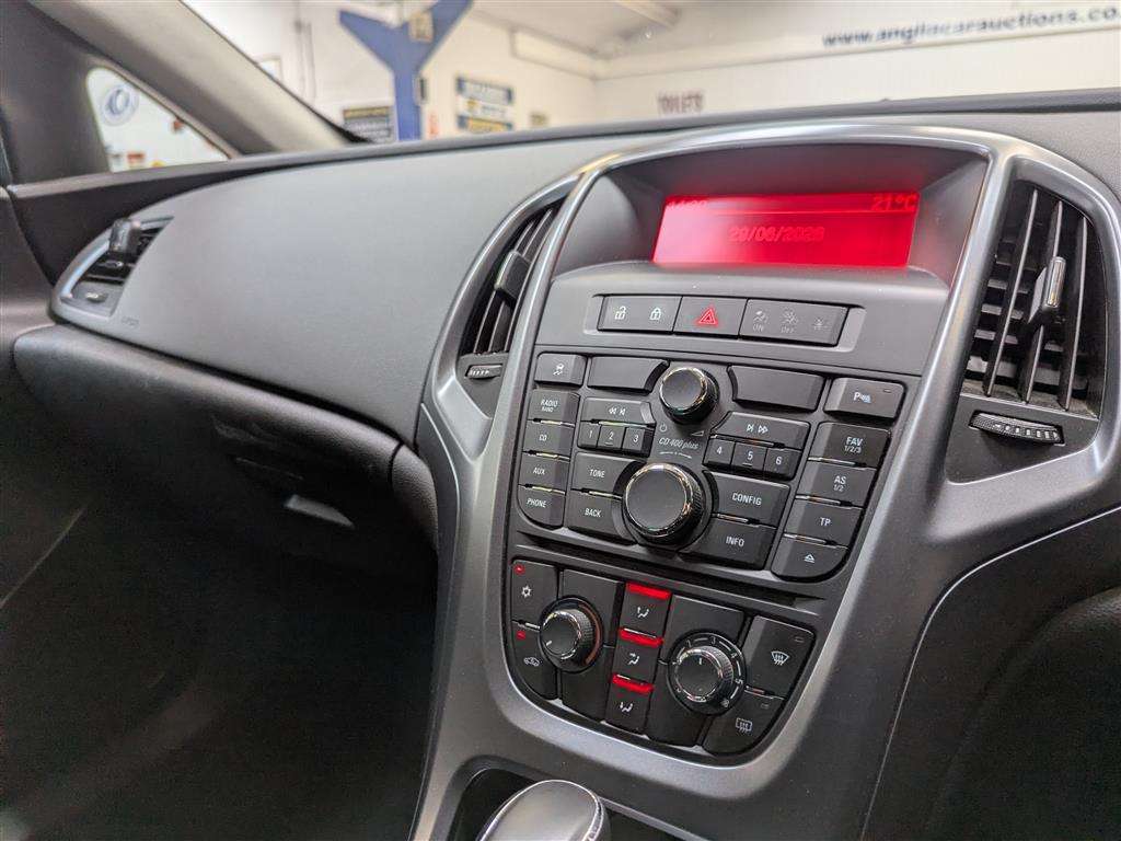 <p>2014 VAUXHALL ASTRA GTC SPORT TURBO AUT</p>
