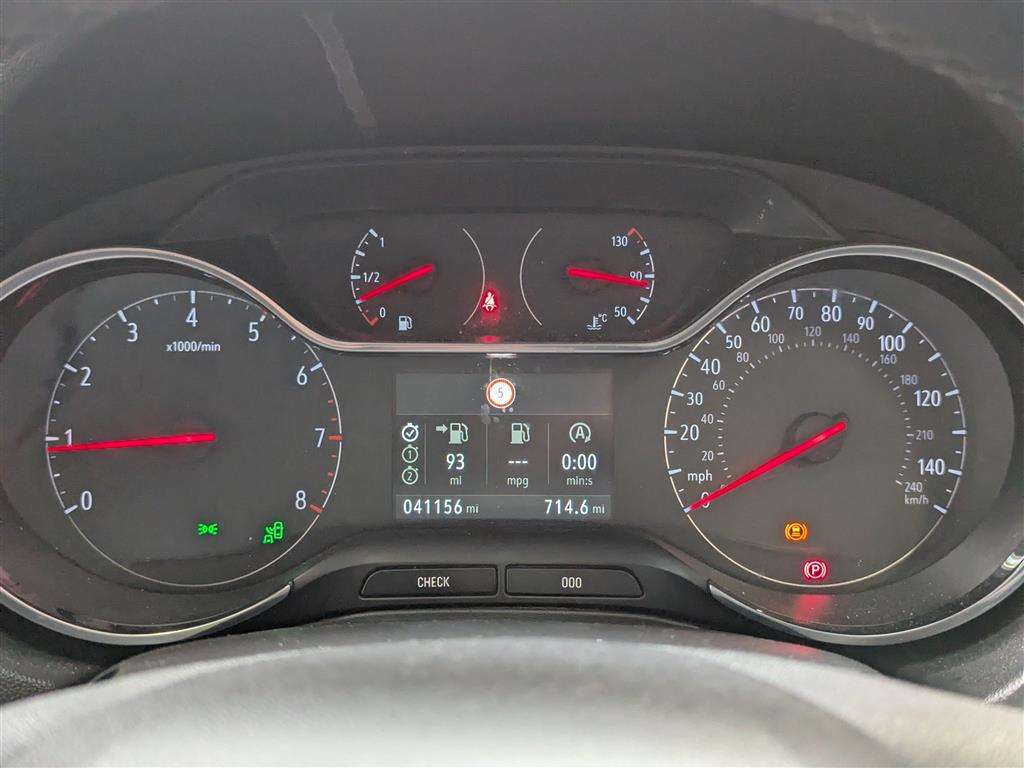 <p>2020 VAUXHALL GRANDLAND X SRI NAV TURBO</p>
