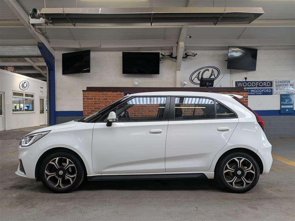<p>2019 MG 3 EXCITE VTI-TECH</p>