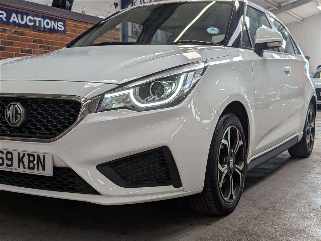 <p>2019 MG 3 EXCITE VTI-TECH</p>