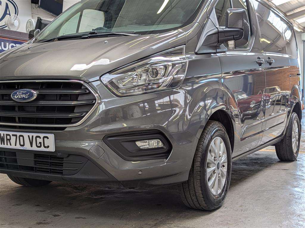 <p>2020 FORD TRANSIT CUSTOM 300LIMITD **SOLD</p>