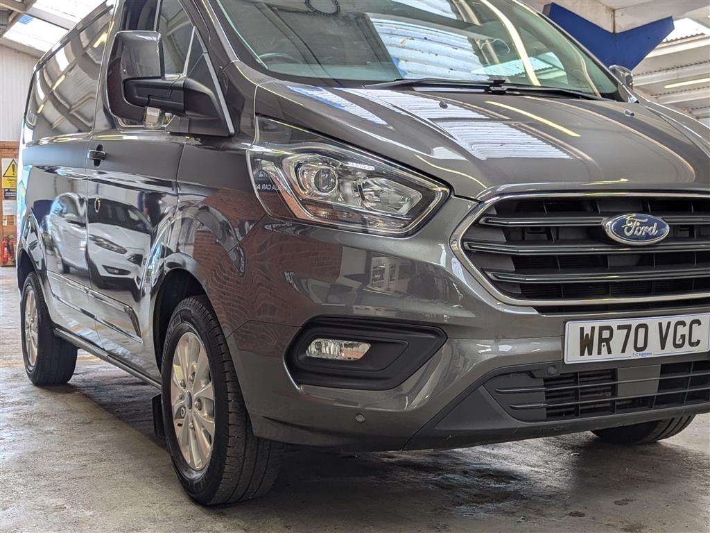 <p>2020 FORD TRANSIT CUSTOM 300LIMITD **SOLD</p>