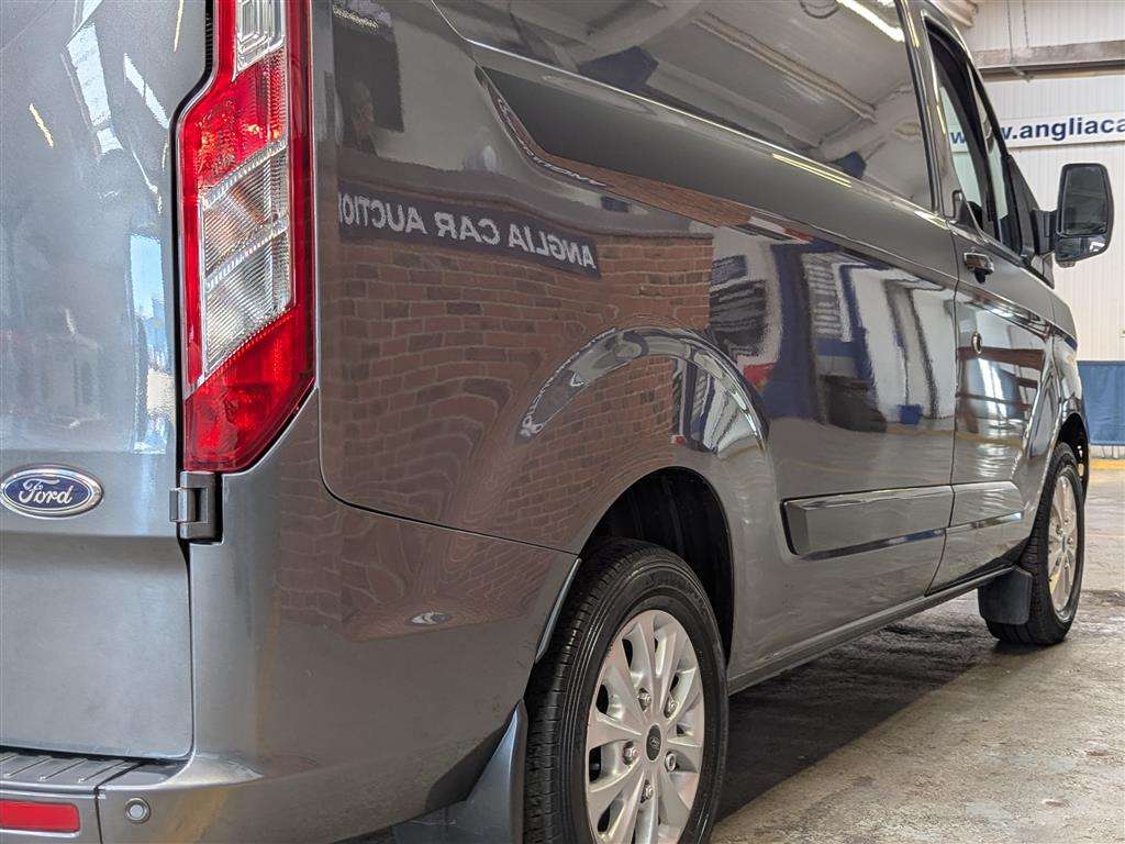 <p>2020 FORD TRANSIT CUSTOM 300LIMITD **SOLD</p>