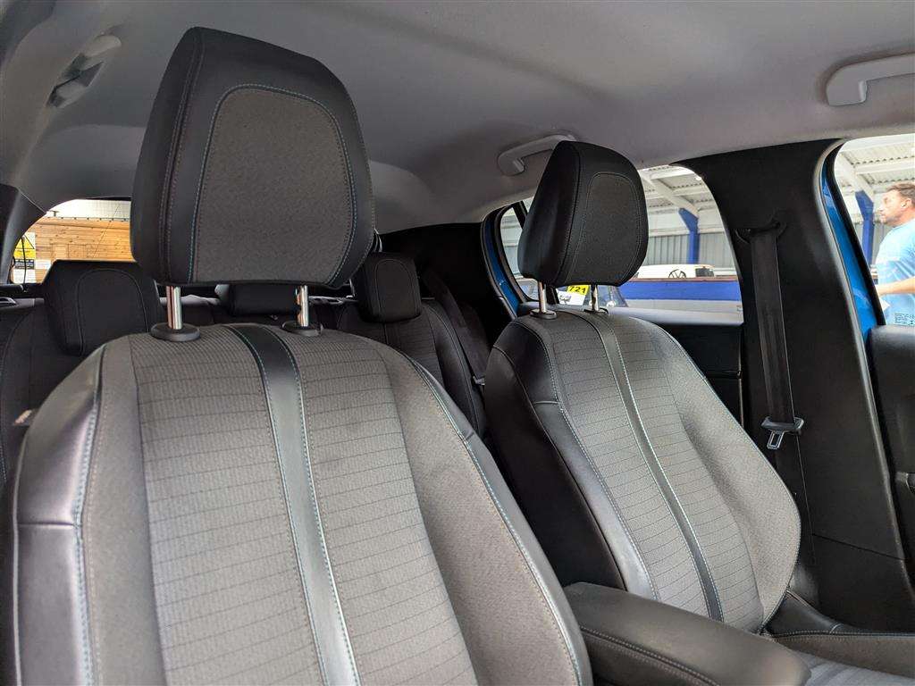 <p>2020 PEUGEOT 208 ALLURE PREMIUM PURETE</p>