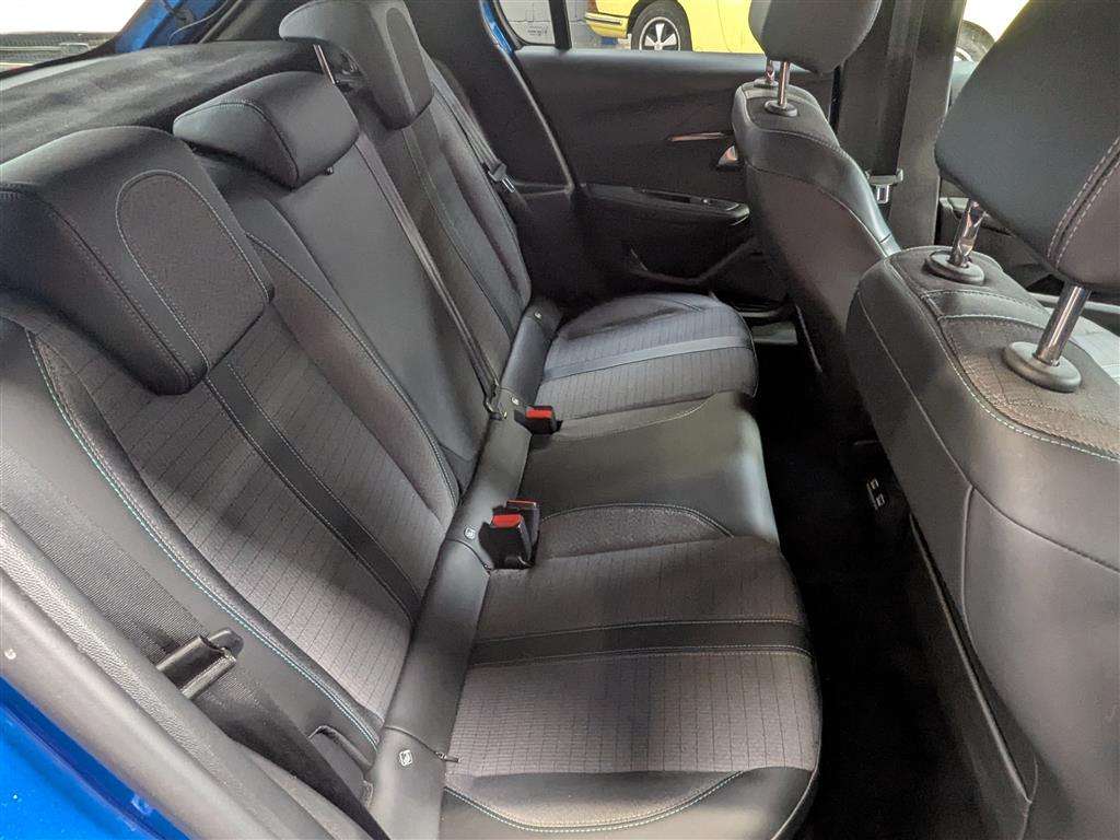 <p>2020 PEUGEOT 208 ALLURE PREMIUM PURETE</p>
