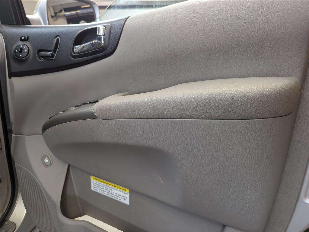 <p>2007 KIA SEDONA TS A</p>