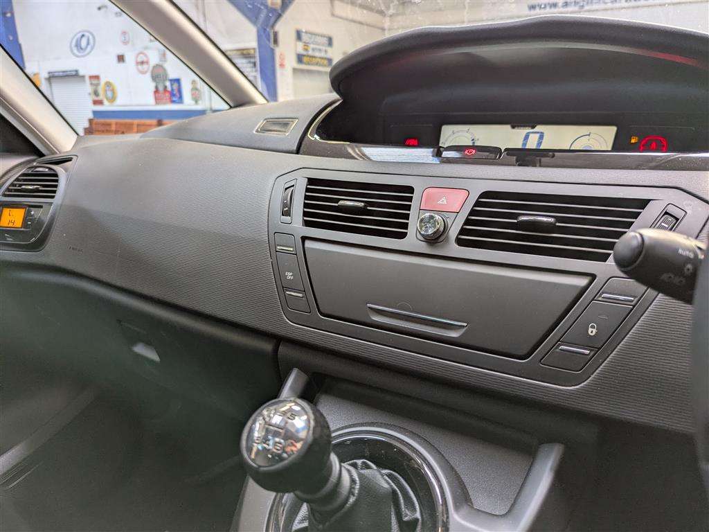 <p>2012 CITROEN C4 GRAND PICASSO PLATINUM</p>