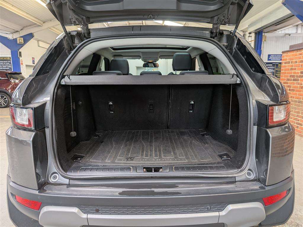 <p>2016 LAND ROVER R ROVER EVOQUE SE TECH TD</p>