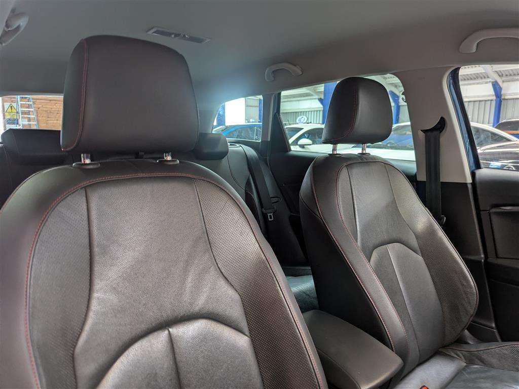 <p>2014 SEAT LEON FR TECHNOLOGY TSI</p>