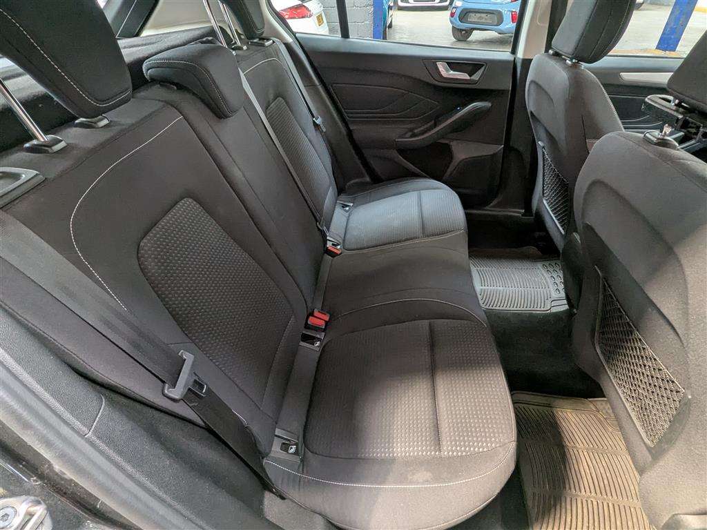 <p>2018 FORD FOCUS ZETEC</p>