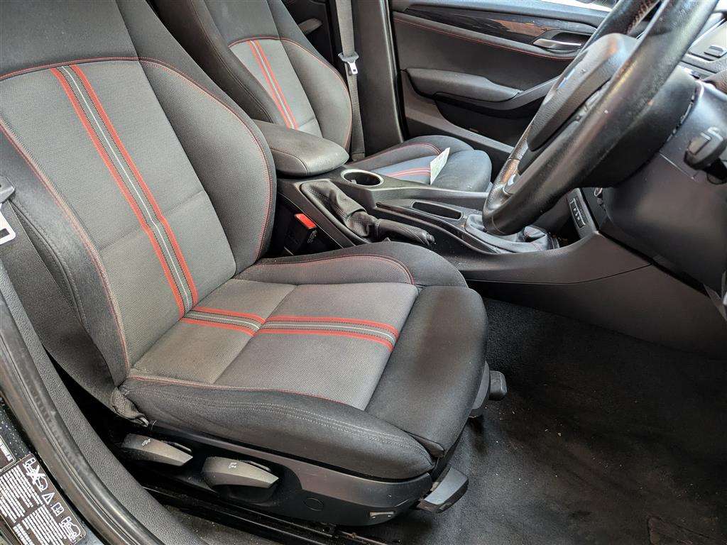 <p>2013 BMW X1 XDRIVE20D SPORT</p>