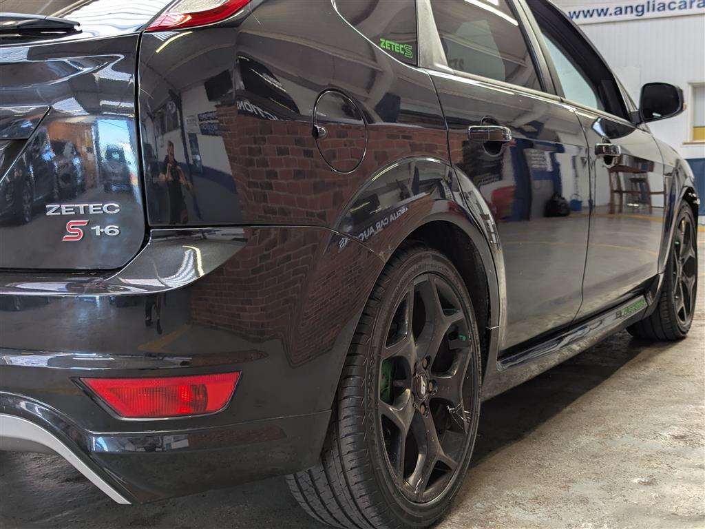 <p>2009 FORD FOCUS ZETEC S 115</p>
