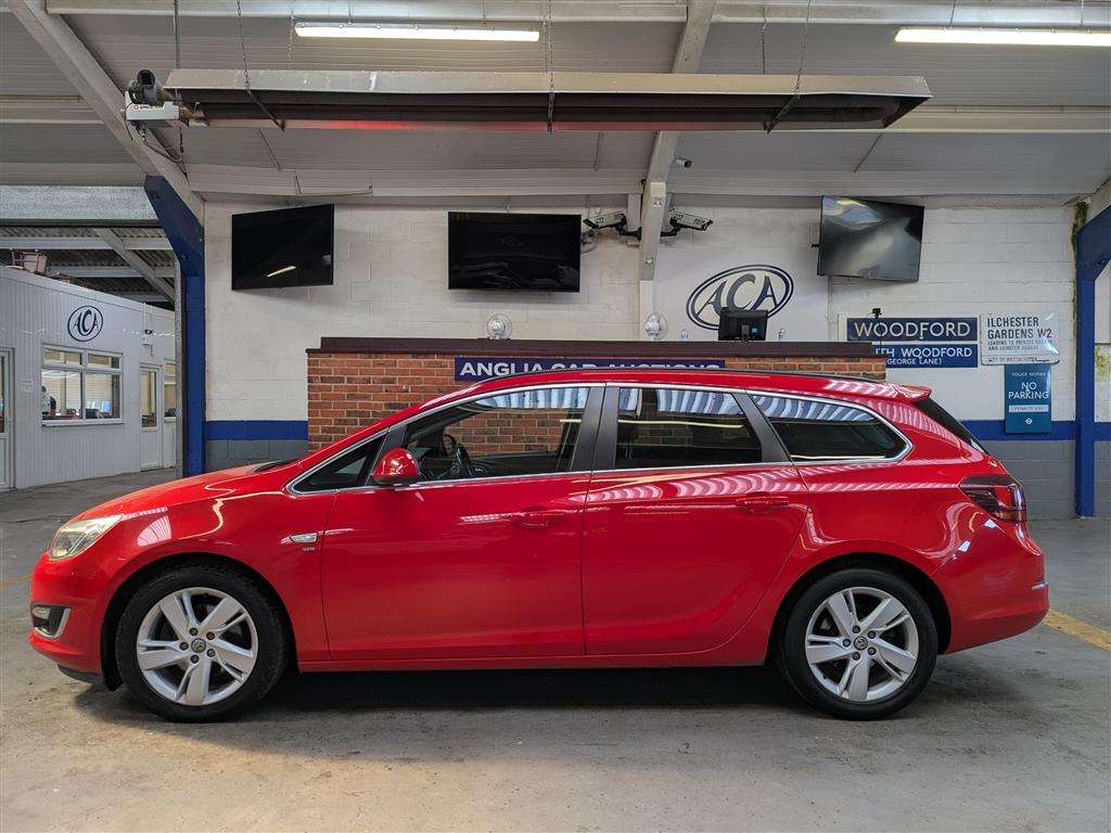 <p>2014 VAUXHALL ASTRA SRI CDTI AUTO</p>