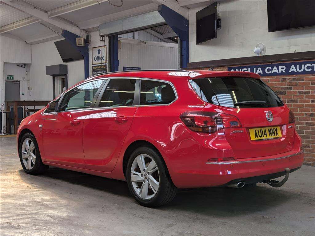 <p>2014 VAUXHALL ASTRA SRI CDTI AUTO</p>