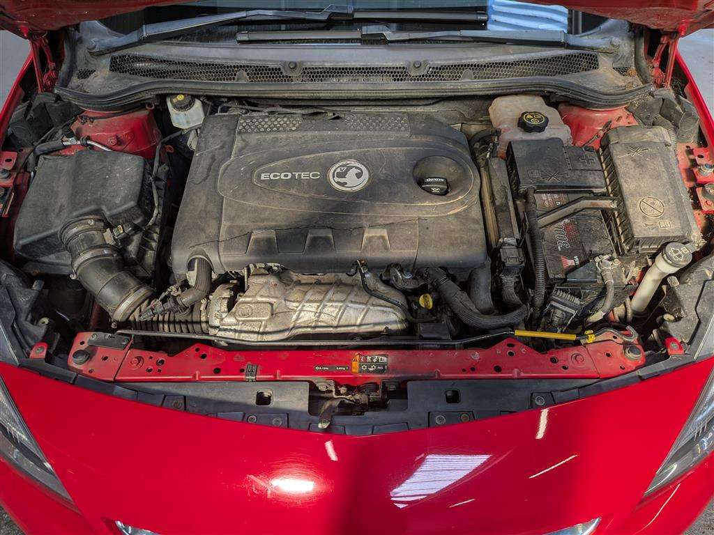 <p>2014 VAUXHALL ASTRA SRI CDTI AUTO</p>