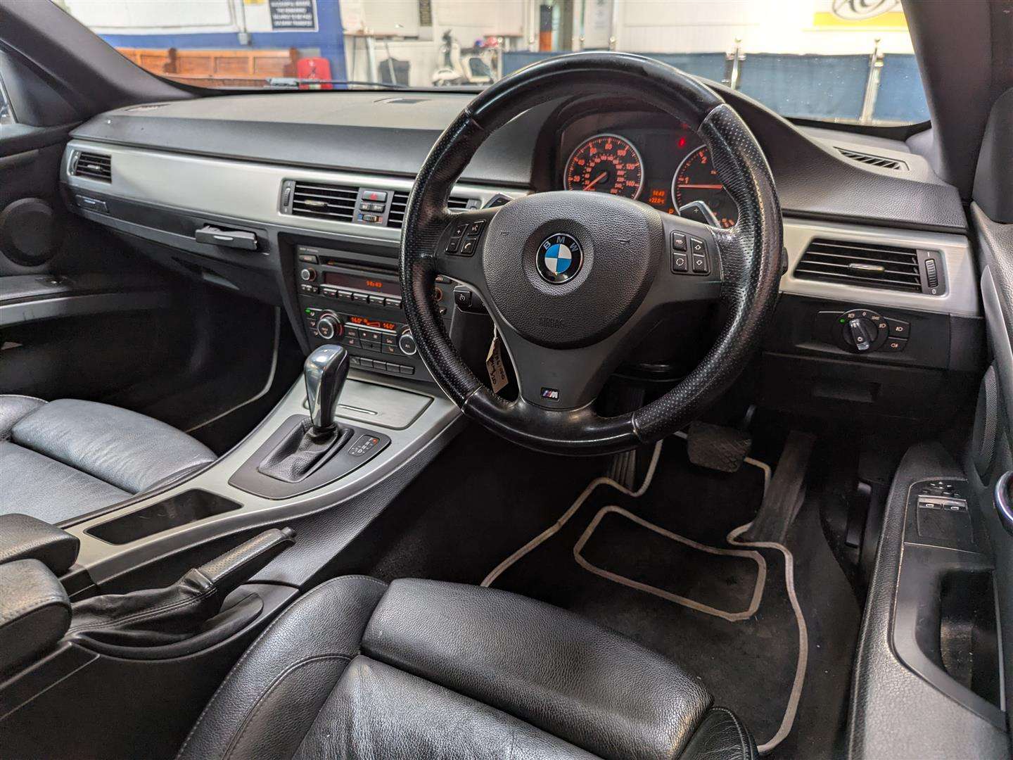 <p>2011 BMW 320D M SPORT AUTO 181</p>