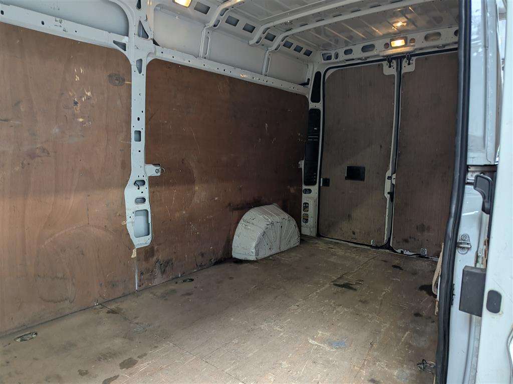 <p>2016 PEUGEOT BOXER 335 PROFESSIONAL L3</p>