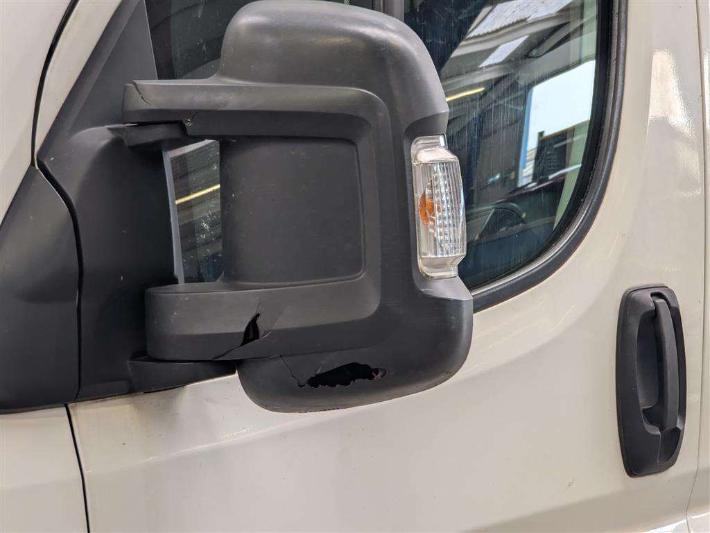 <p>2016 PEUGEOT BOXER 335 PROFESSIONAL L3</p>