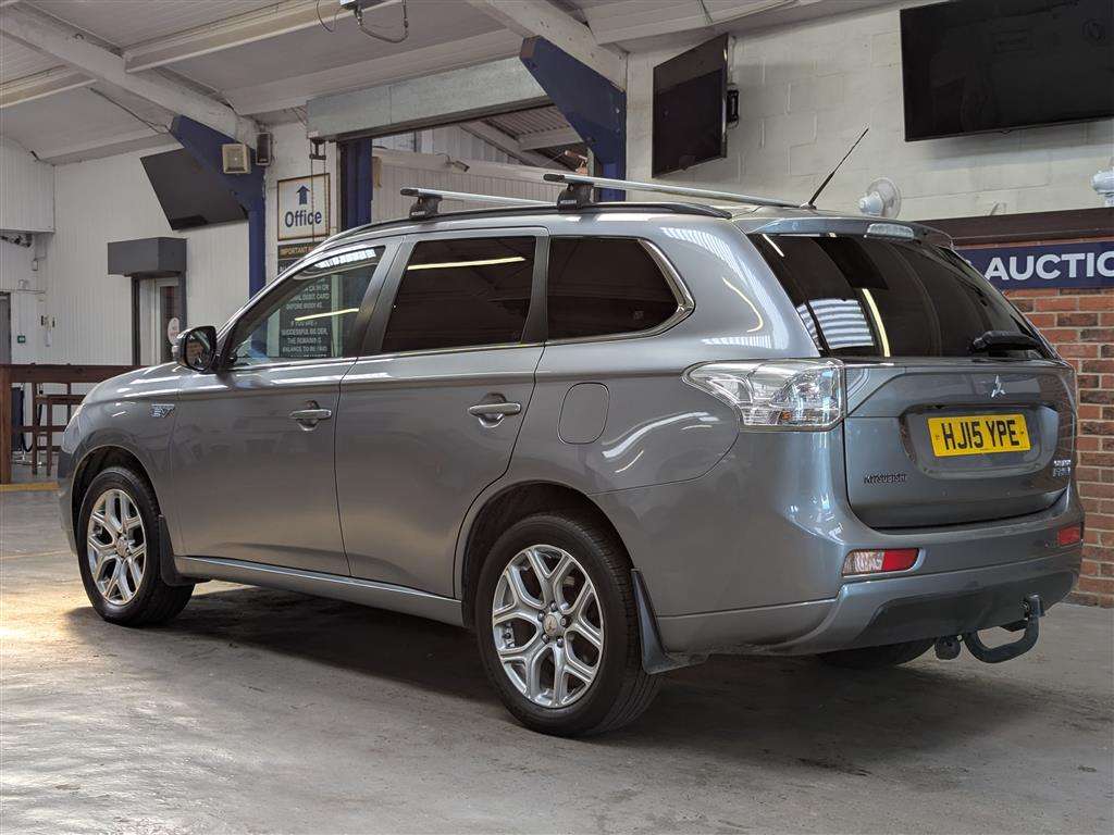 <p>2015 MITSUBISHI OUTLANDER GX4H PHEV 4WORK</p>