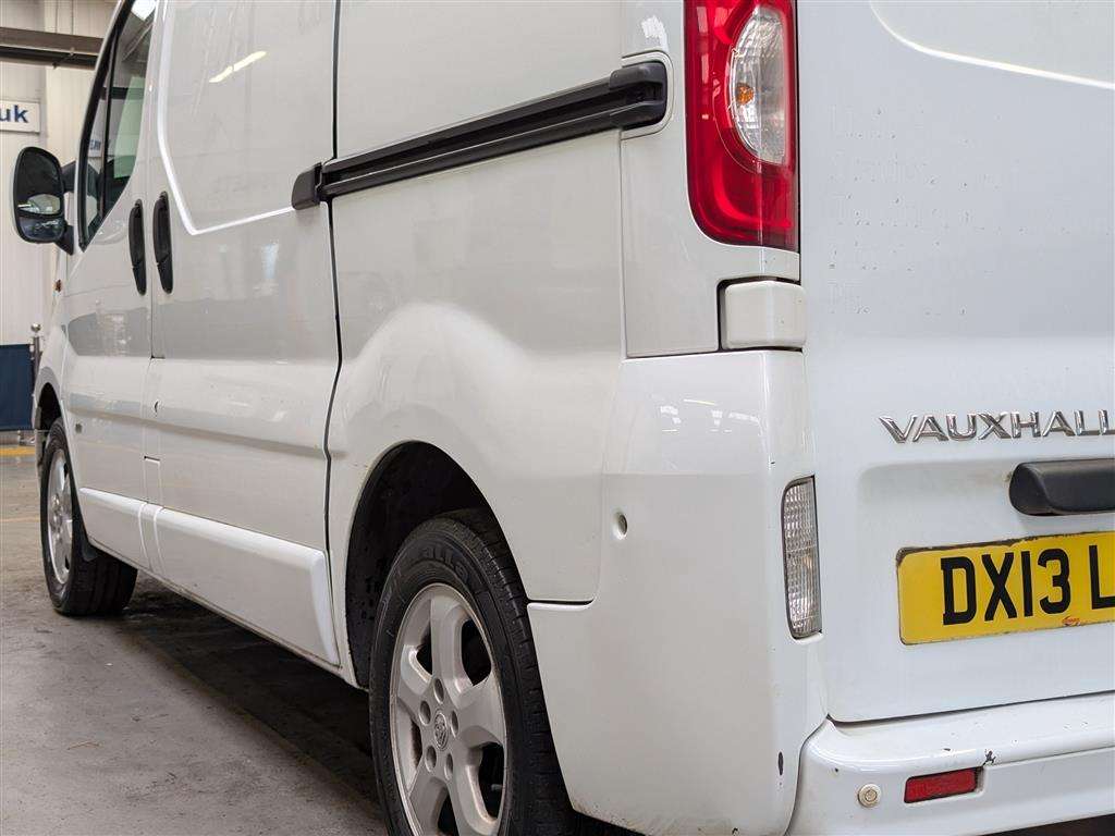 <p>2013 VAUXHALL VIVARO 2700 SPORTIVE CDTI</p>