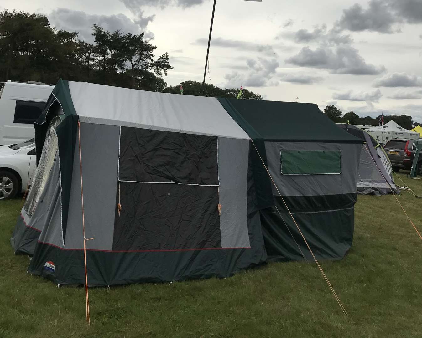 <p>Cabanon Venus Trailer Tent</p>