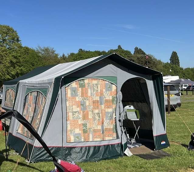<p>Cabanon Venus Trailer Tent</p>