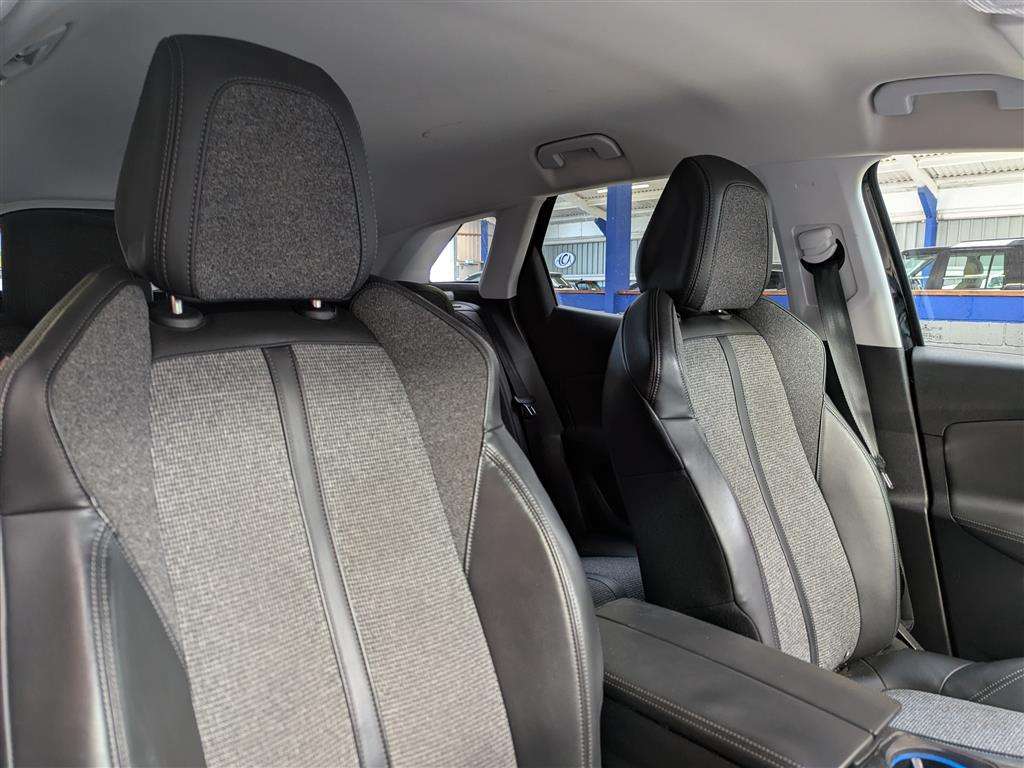 <p>2018 PEUGEOT 3008 ALLURE S/S</p>