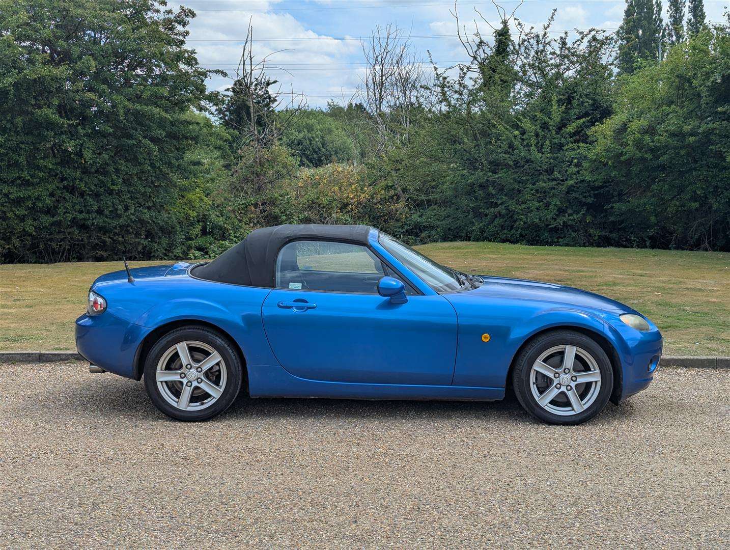 <p>2007 MAZDA MX-5</p>