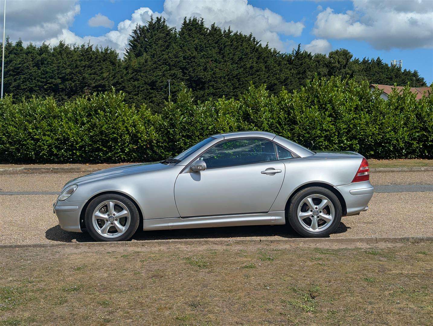 <p>2002 MERCEDES SLK 320 AUTO</p>