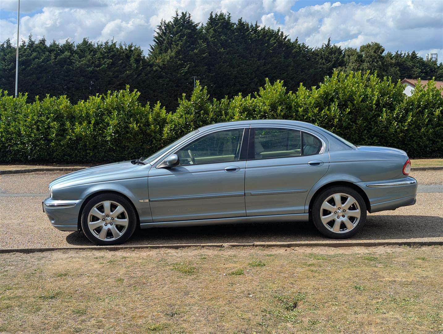 <p>2004 JAGUAR X-TYPE V6 SE AUTO</p>