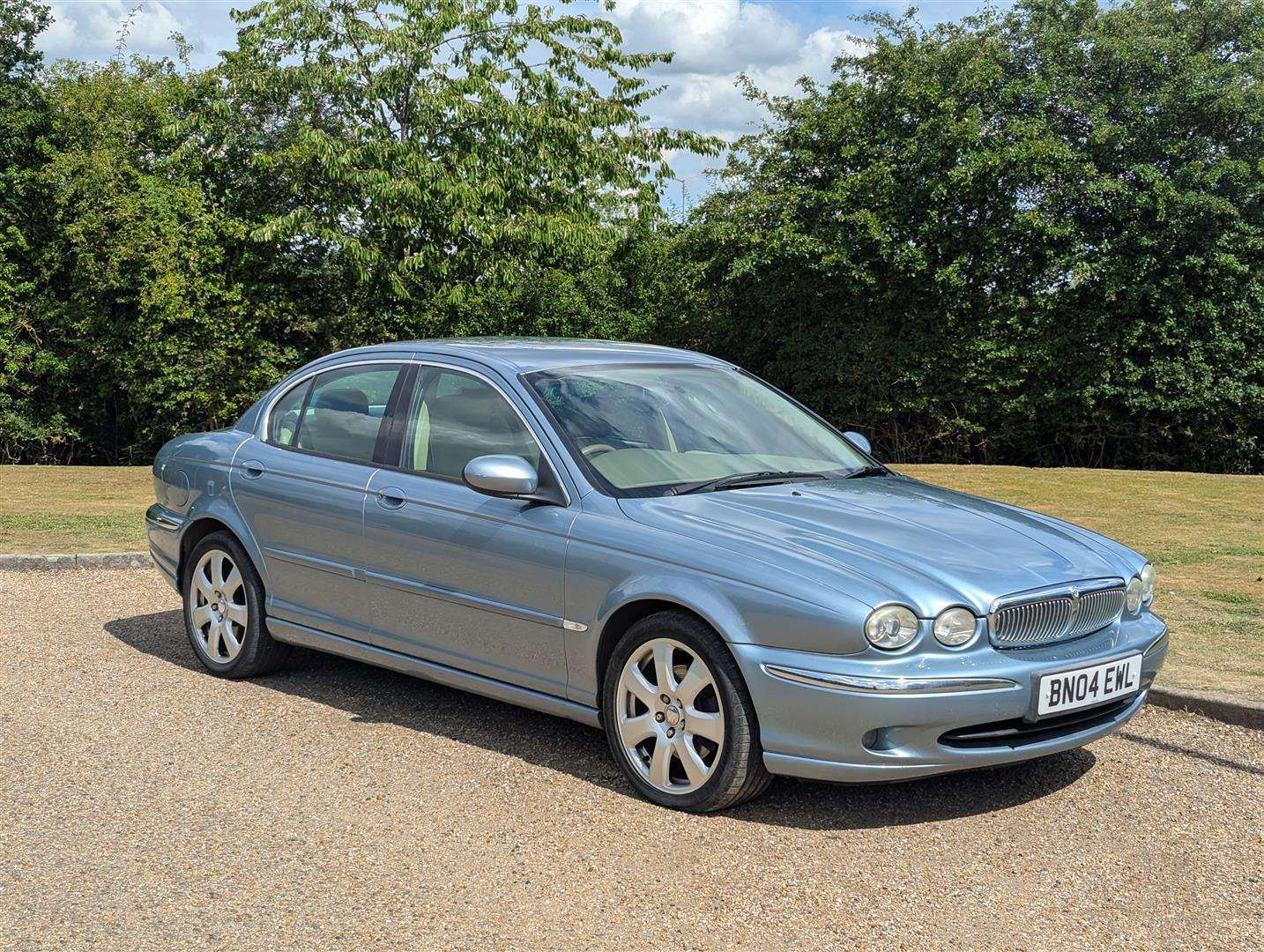 <p>2004 JAGUAR X-TYPE V6 SE AUTO</p>