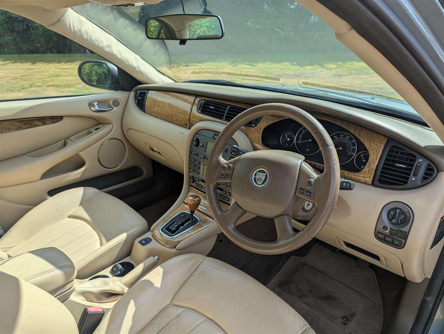 <p>2004 JAGUAR X-TYPE V6 SE AUTO</p>