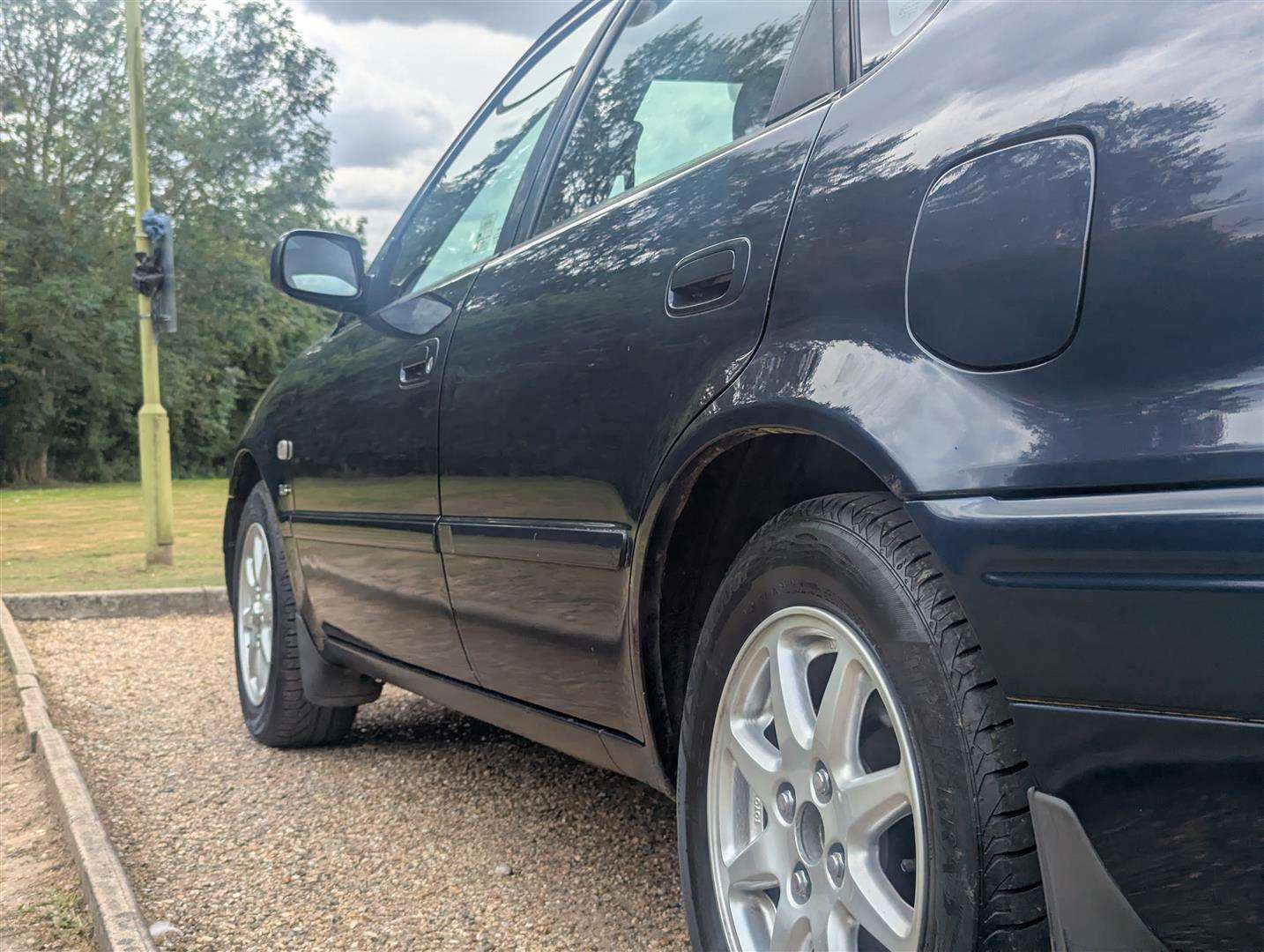 <p>2000 TOYOTA COROLLA VVTI GLS</p>