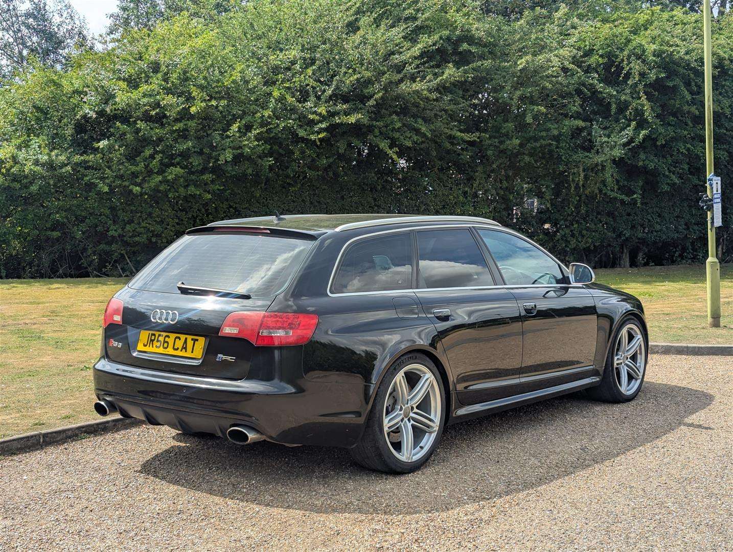 <p>2008 AUDI RS 6</p>