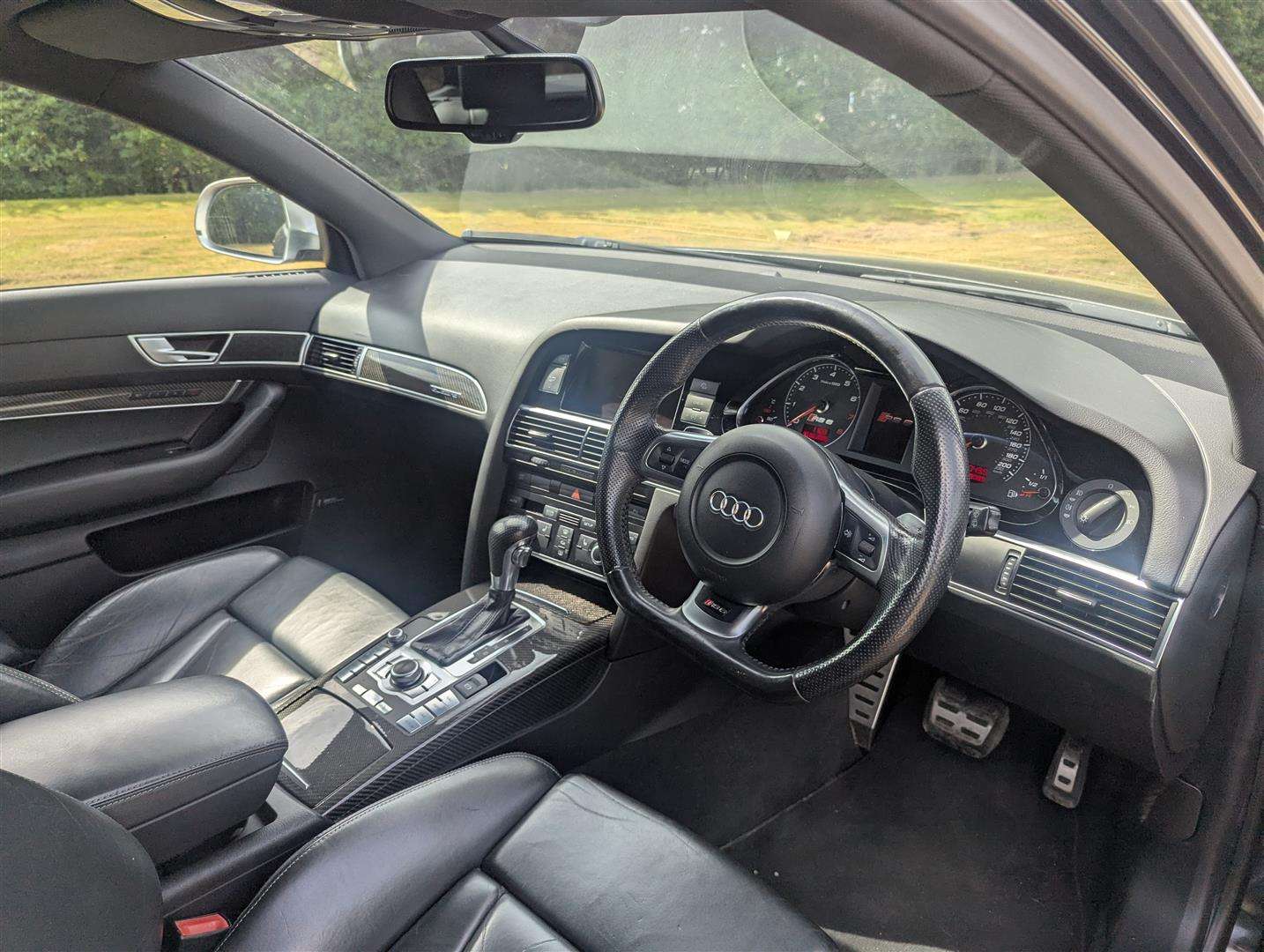 <p>2008 AUDI RS 6</p>