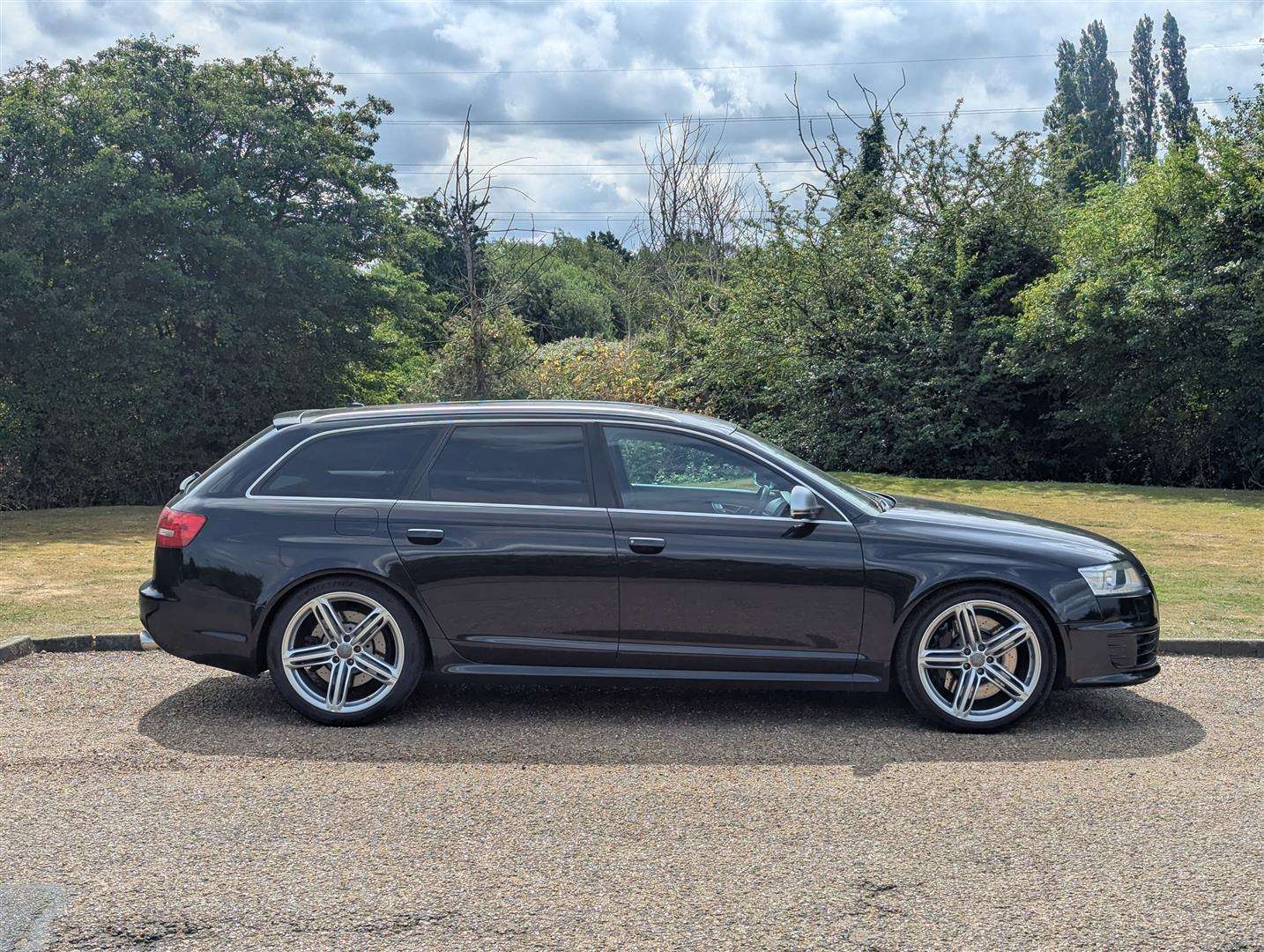 <p>2008 AUDI RS 6</p>