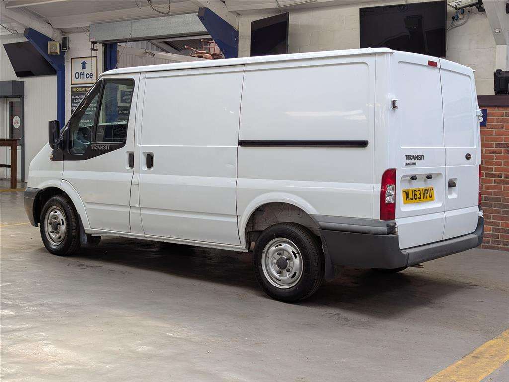 <p>2013 FORD TRANSIT 100 T260 FWD</p>