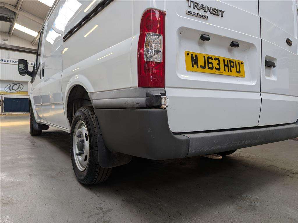 <p>2013 FORD TRANSIT 100 T260 FWD</p>